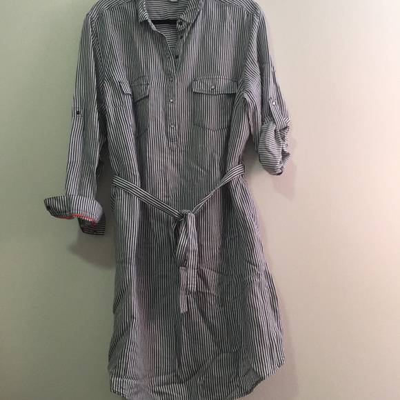 Boden Dresses & Skirts - Boden Navy Striped Linen Shirtdress